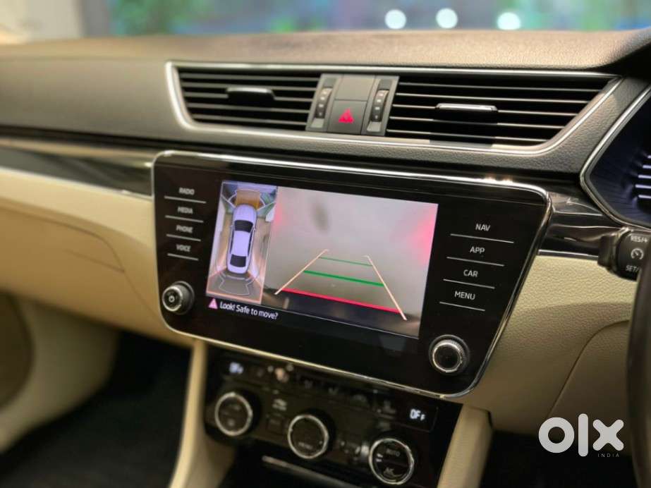 Skoda Superb 2.0 Tsi At L&k, 2022, Petrol