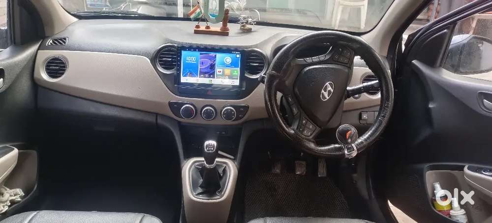 Hyundai Grand I10 Sportz 2015  Mileage 30 Km On Cng