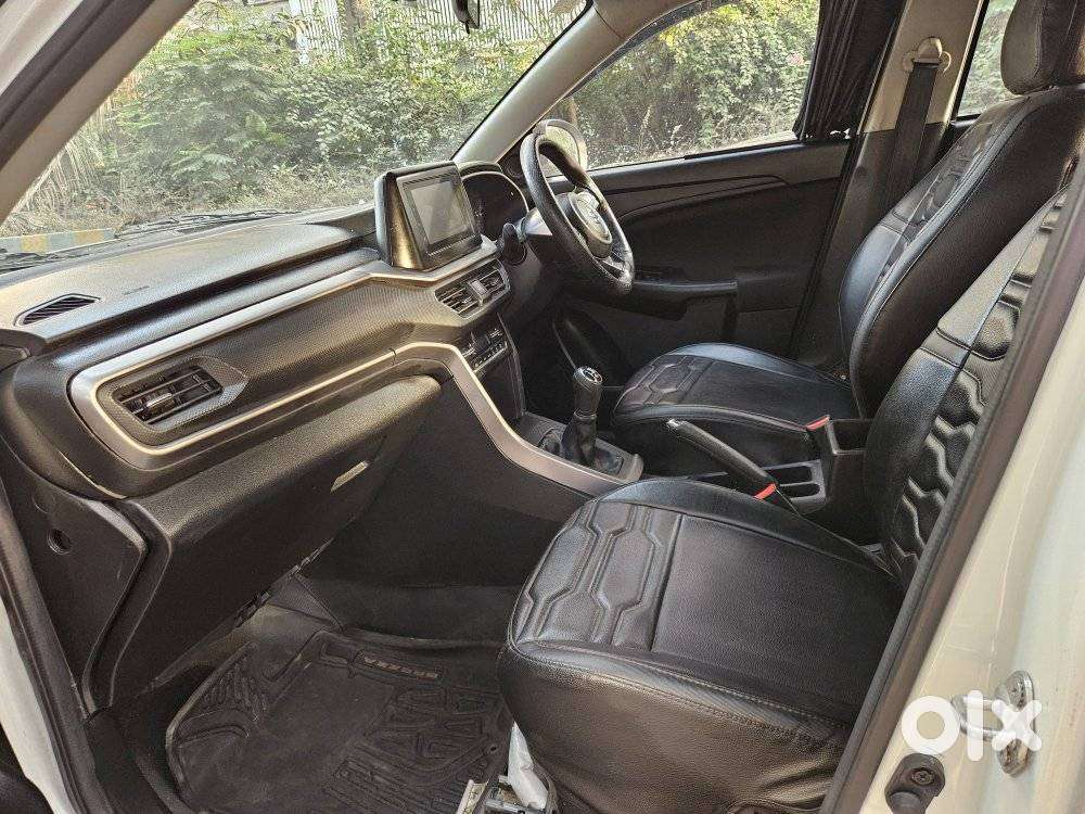 Maruti Suzuki Brezza 1.5 Vxi Smart Hybrid, 2023, Petrol