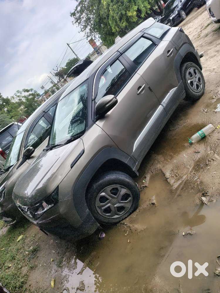 Maruti Suzuki Brezza Vxi At, 2024, Petrol