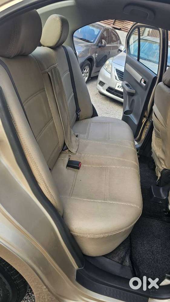 Maruti Suzuki Swift Dzire Vxi Optional, 2011, Petrol