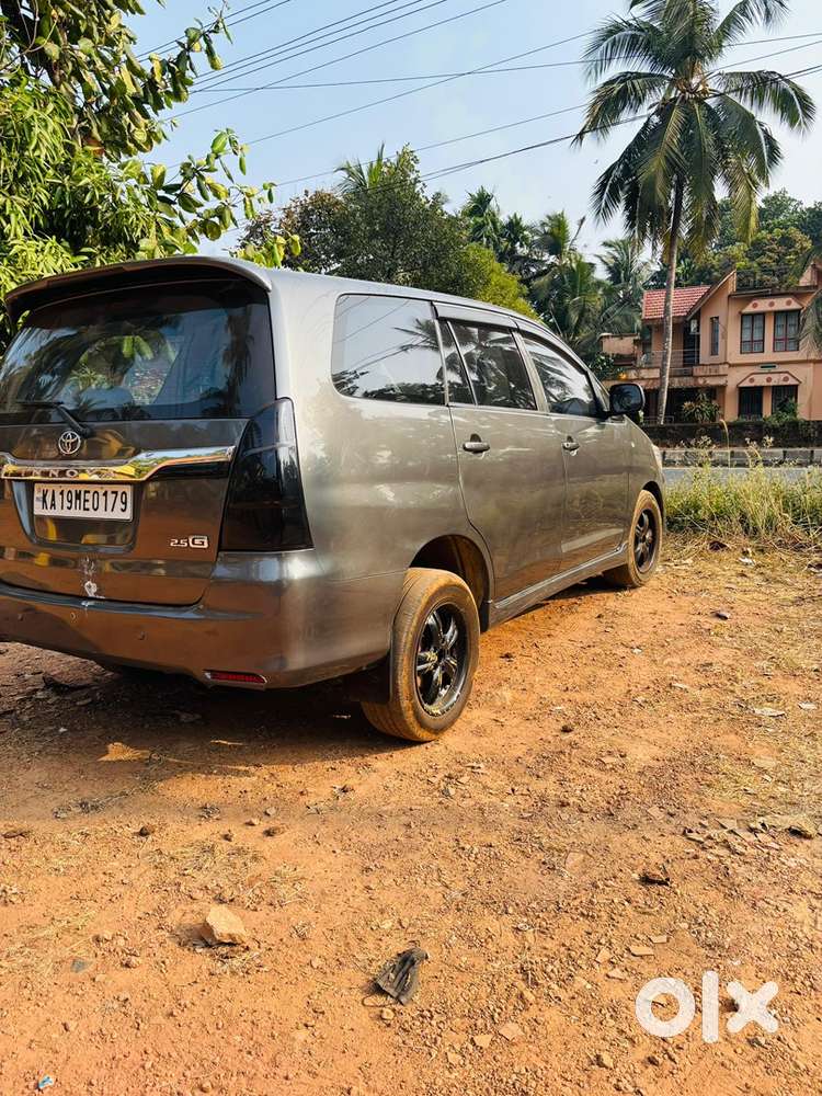 Toyota Innova Diesel 2014