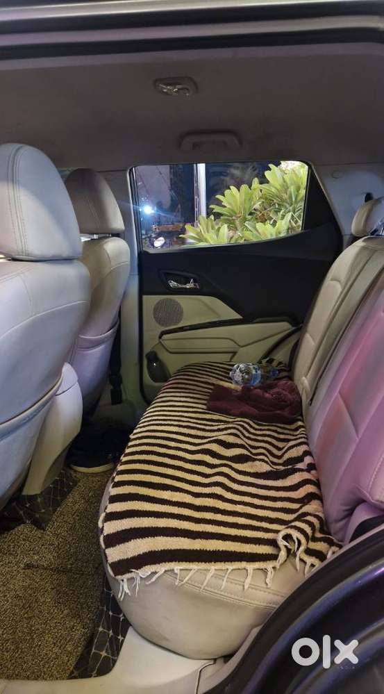 Mahindra Xuv300 W8, 2022, Petrol