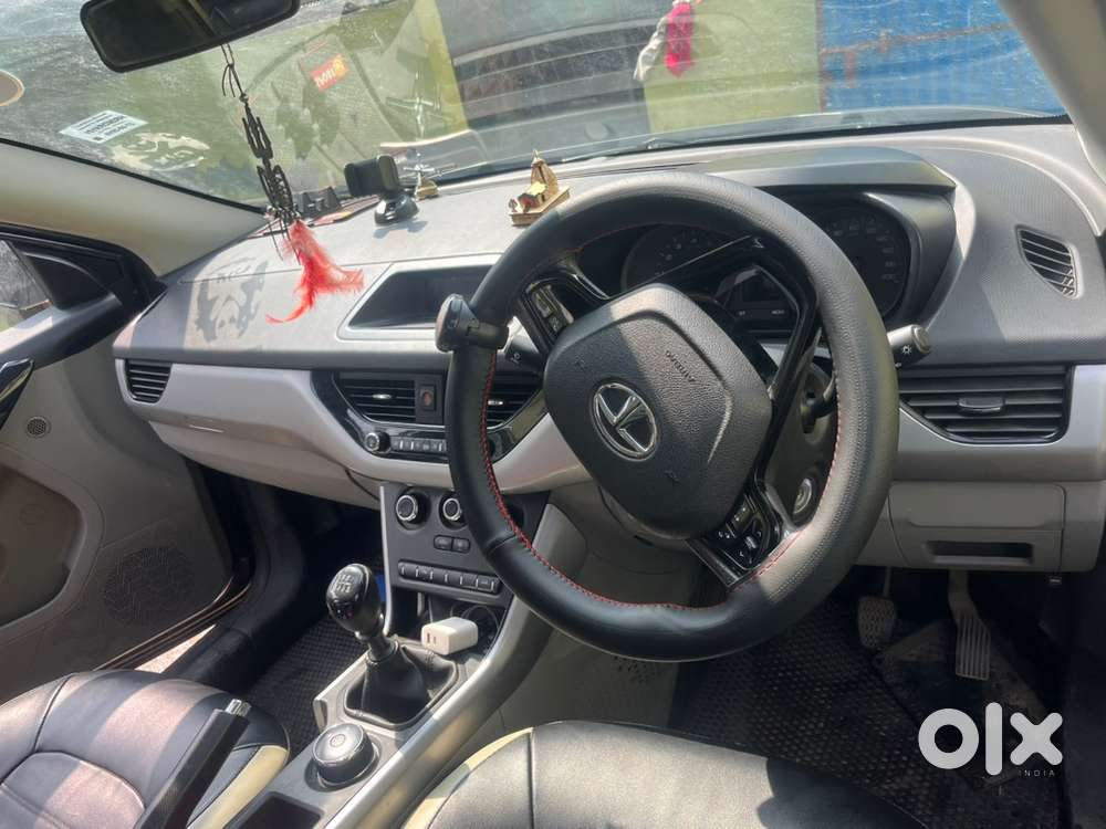 Tata Nexon Petrol 2018