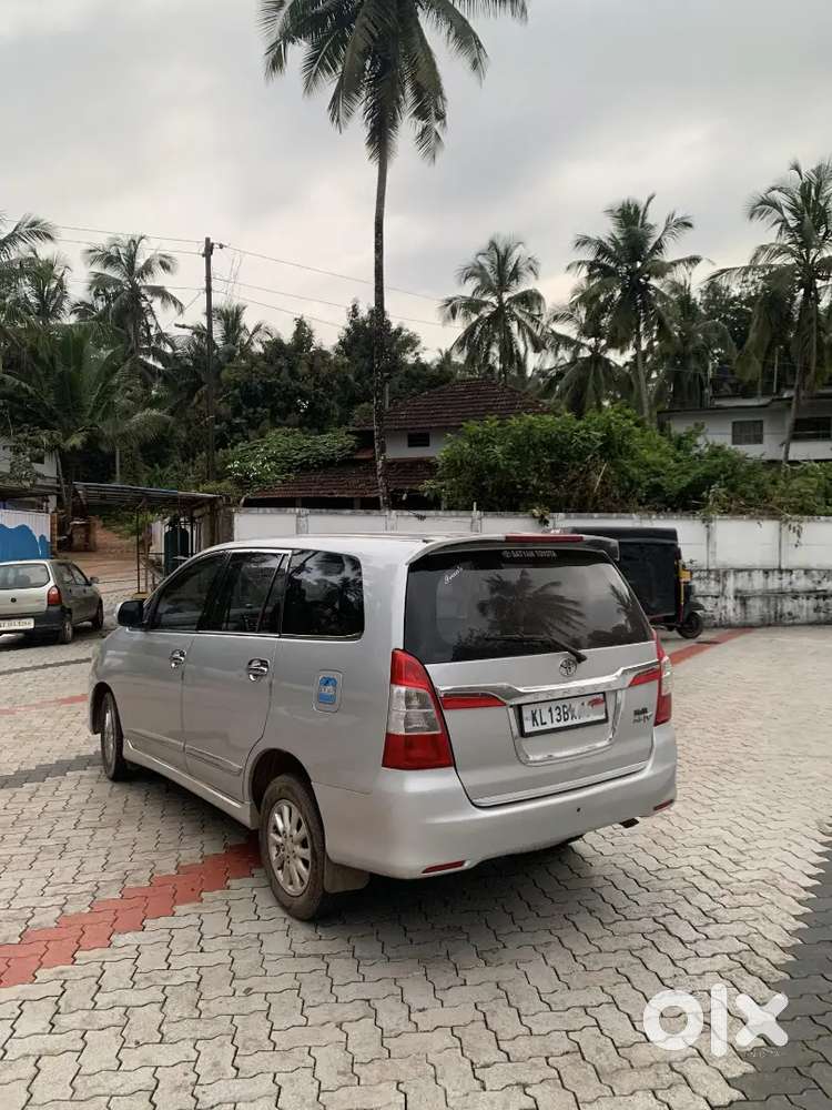 Toyota Innova Diesel 2015