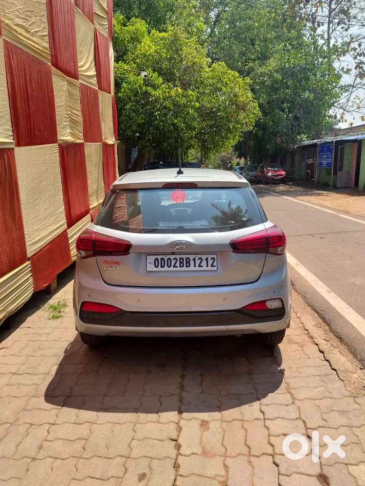 I 20 Well Maintained With Choice Number Vehicle