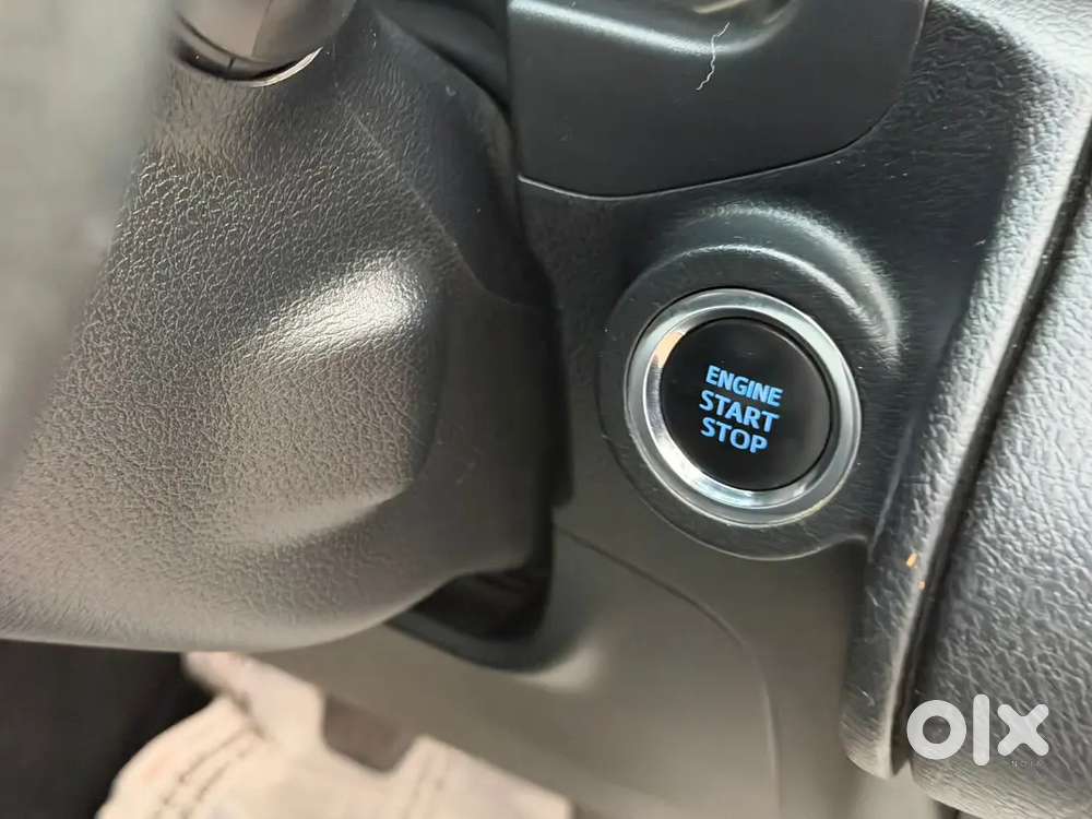 Toyota Innova Crysta 2017 Diesel 118000 Km Driven