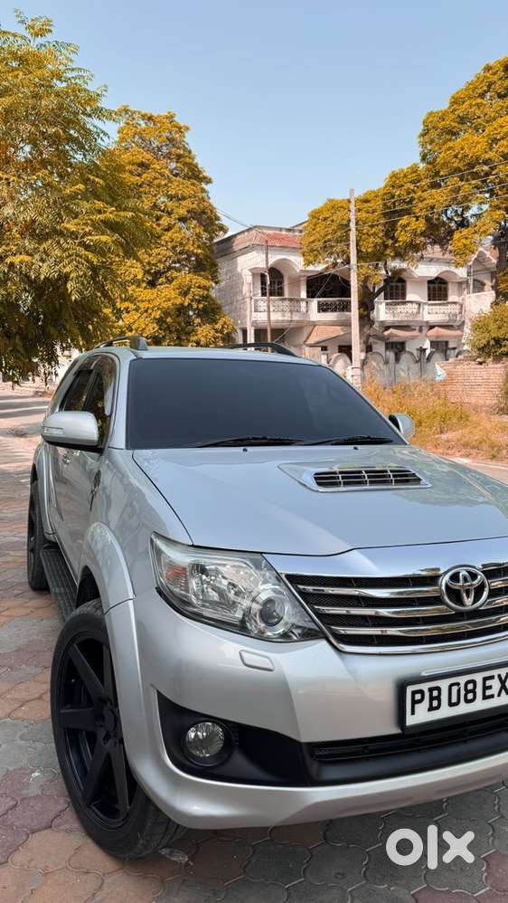 Toyota Fortuner Diesel 2013