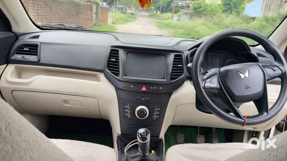 Mahindra Xuv300 W8 Diesel, 2023, Diesel