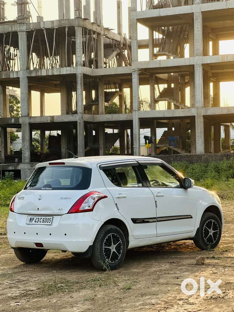 Maruti Suzuki Swift 1.3 Vxi, 2013, Petrol