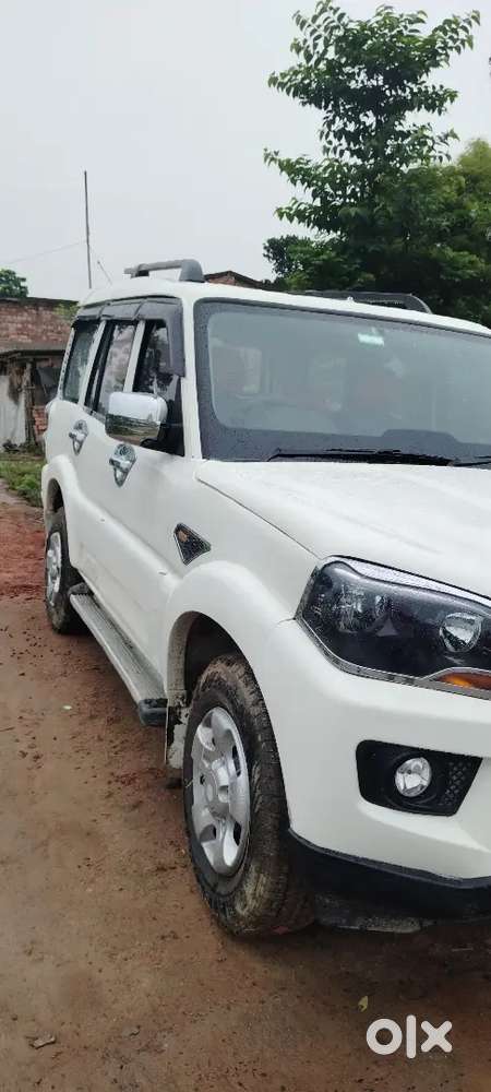 Mahindra Scorpio 2015