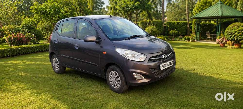 Hyundai I10 Sportz, 2015, Petrol