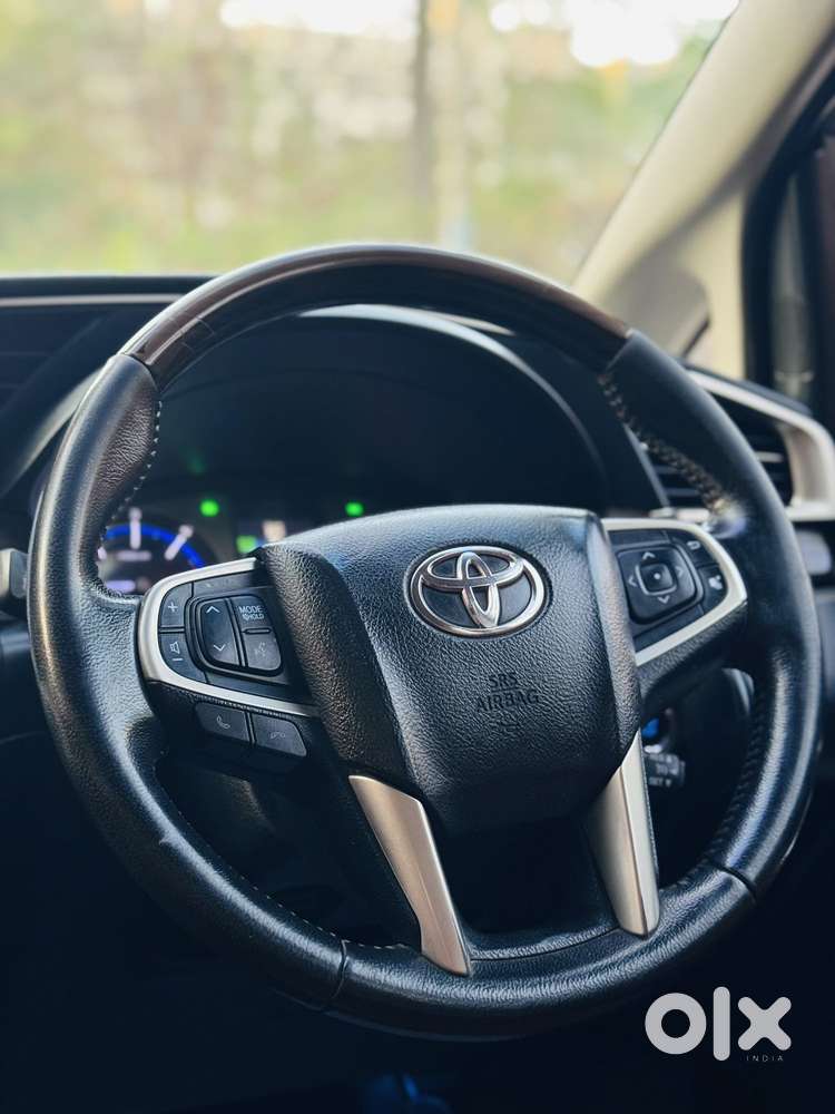 Toyota Innova Crysta 2.8 Zx At 7 Seater, 2019, Diesel