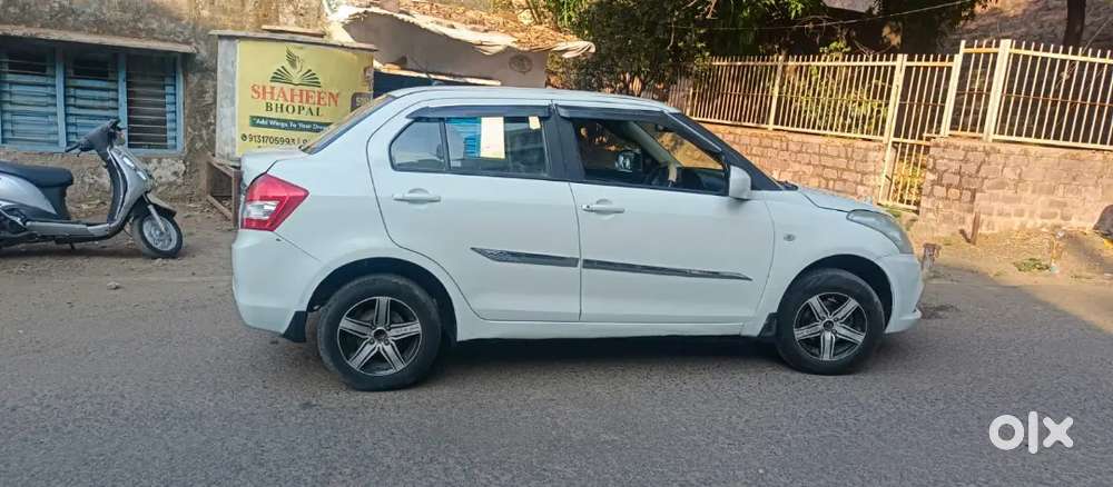 Maruti Suzuki Dzire 2017 Cng & Hybrids Well Maintained