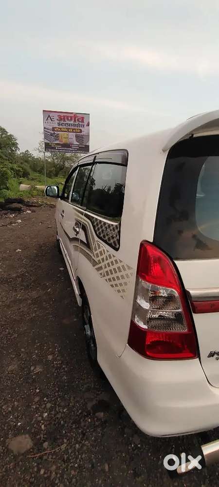 Toyota Innova 2010 Diesel 218000 Km