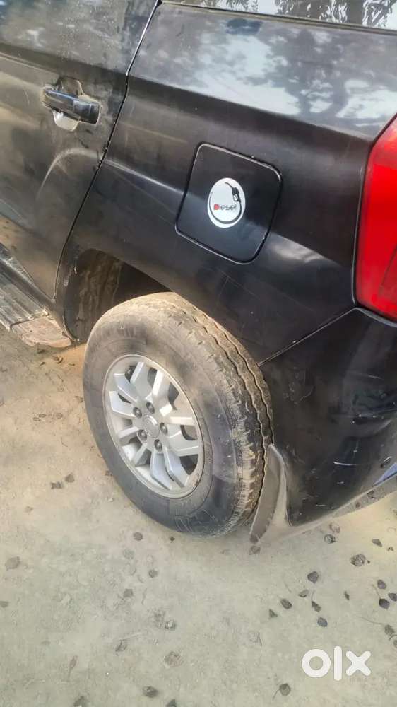 Mahindra Tuv 300 2015 Diesel 110000 Km Driven