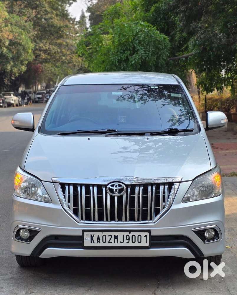Toyota Innova 2.5 Vx (diesel) 8 Seater Bs Iv, 2014, Diesel