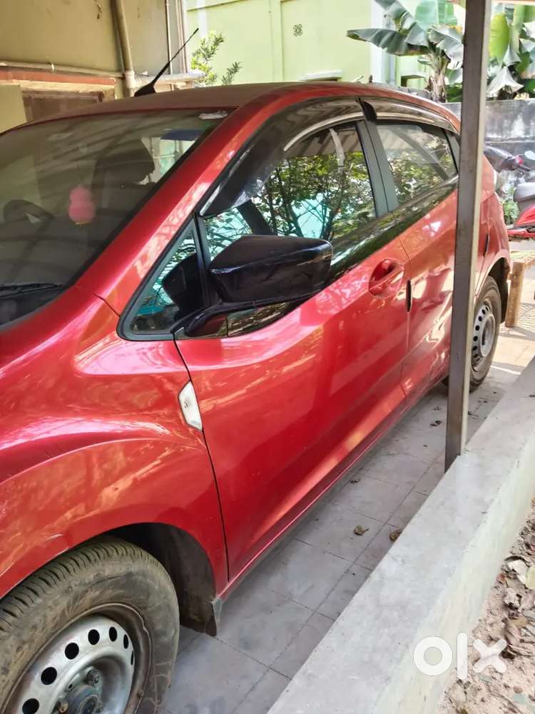 Tata Altroz 1.2 Petrol 2021