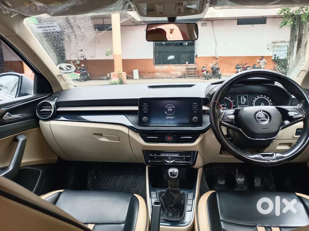 Skoda Slavia 1.0 Ambition Tsi, 2023, Petrol