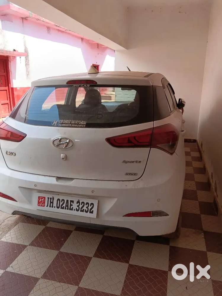 Hyundai I20 9 Petrol 120000 Km Driven
