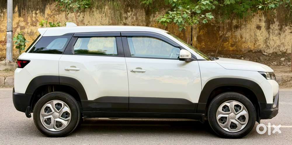 Maruti Suzuki Brezza 1.5 Lxi Cng, 2025, Cng & Hybrids