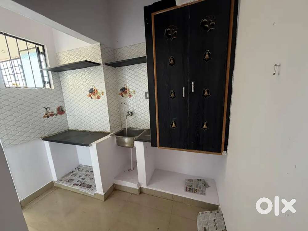 Hebbal 2nd stage house for rent in 2nd floor