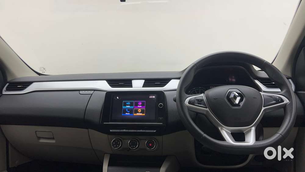 Renault Triber Rxz, 2022, Petrol