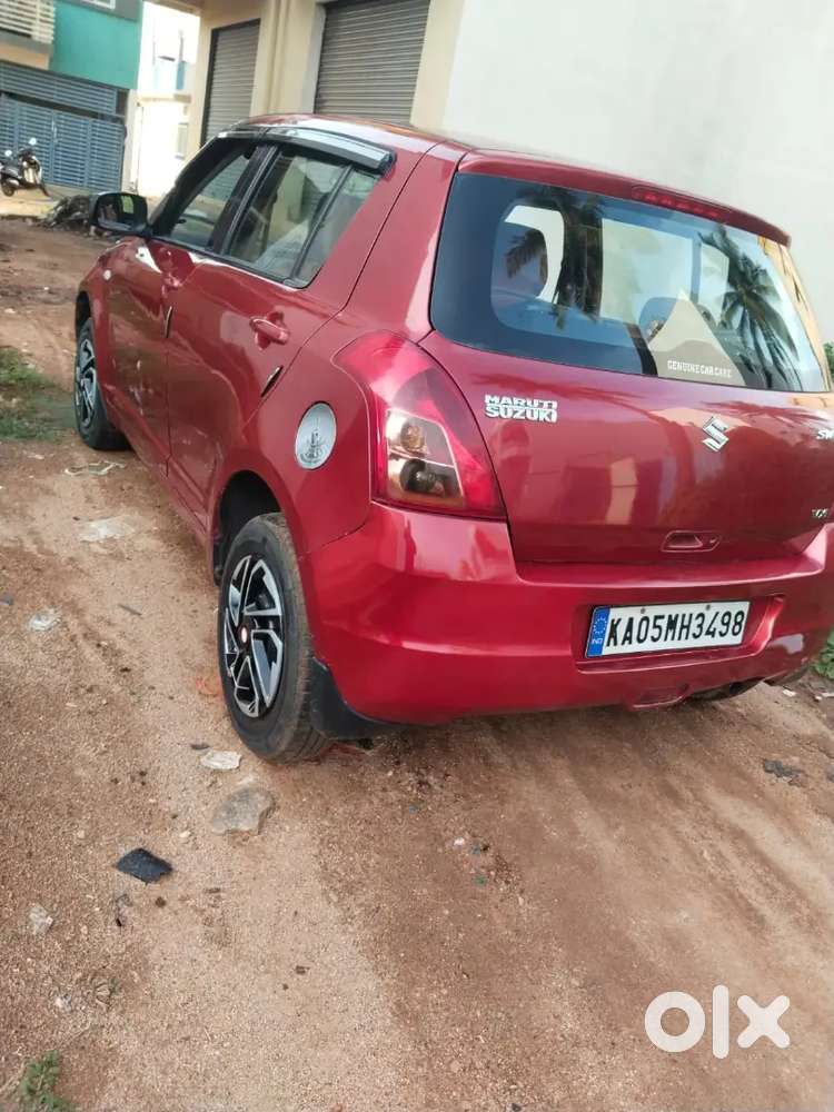 Maruti Suzuki Swift 2010 Petrol 100000 Km Driven