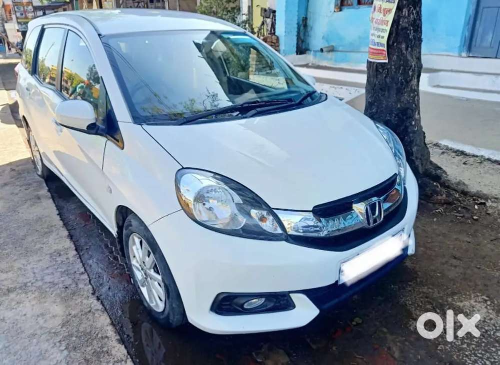 Honda Mobilio Top V Model