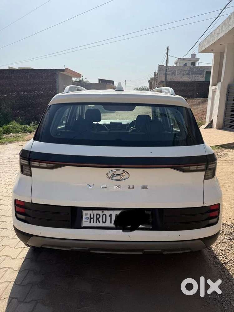 Hyundai New Venue 2023 Diesel 41000 Km Driven