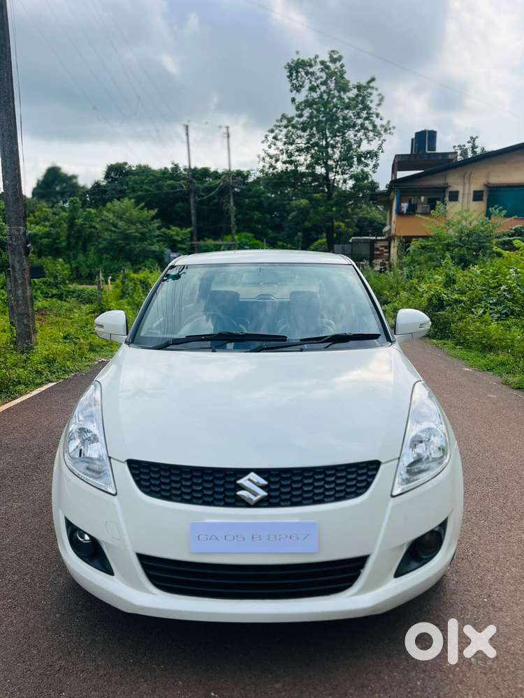 Maruti Suzuki Swift Vxi Abs Bsiv, 2012, Petrol