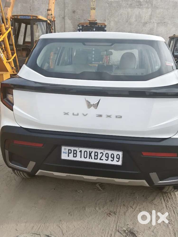 Mahindra Xuv 3xo Mx3 2025