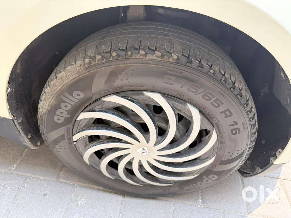 Mahindra Marazzo M4, 2019, Diesel