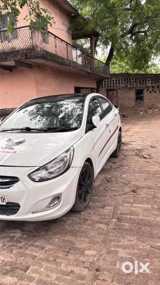 Hyundai Fluidic Verna 2012 Petrol Well Maintained