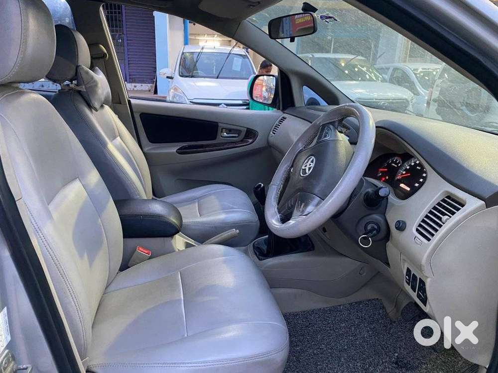 Toyota Innova 2.5 V 7 Str, 2013, Diesel