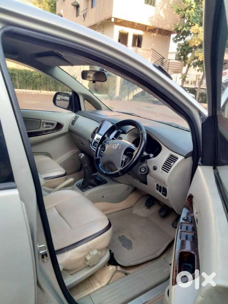 Toyota Innova 2.5 V 7 Str, 2012, Diesel