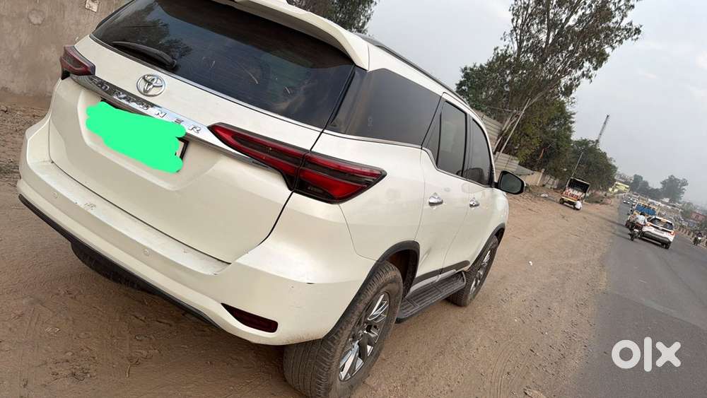Toyota Fortuner 2020 Diesel 95000 Km Driven