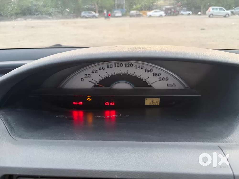 Toyota Etios Liva 1.2 G, 2012, Petrol