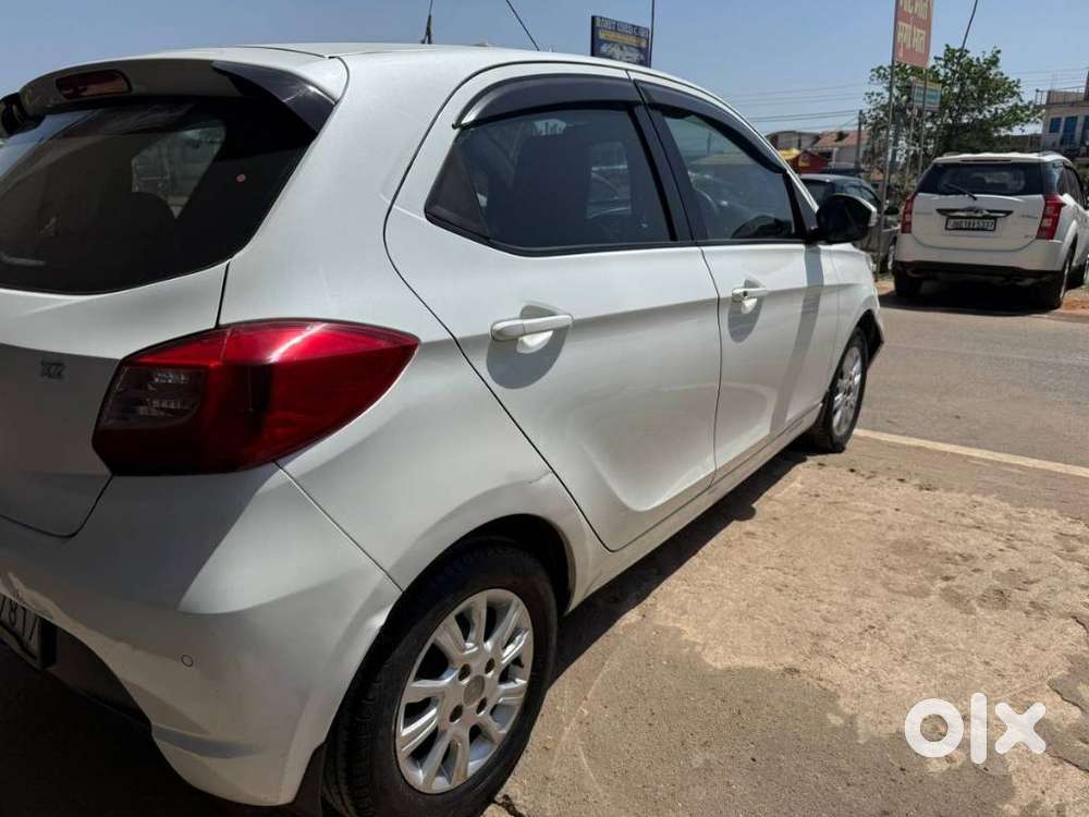 Tata Tiago 1.05 Revotorq Xz, 2016, Petrol