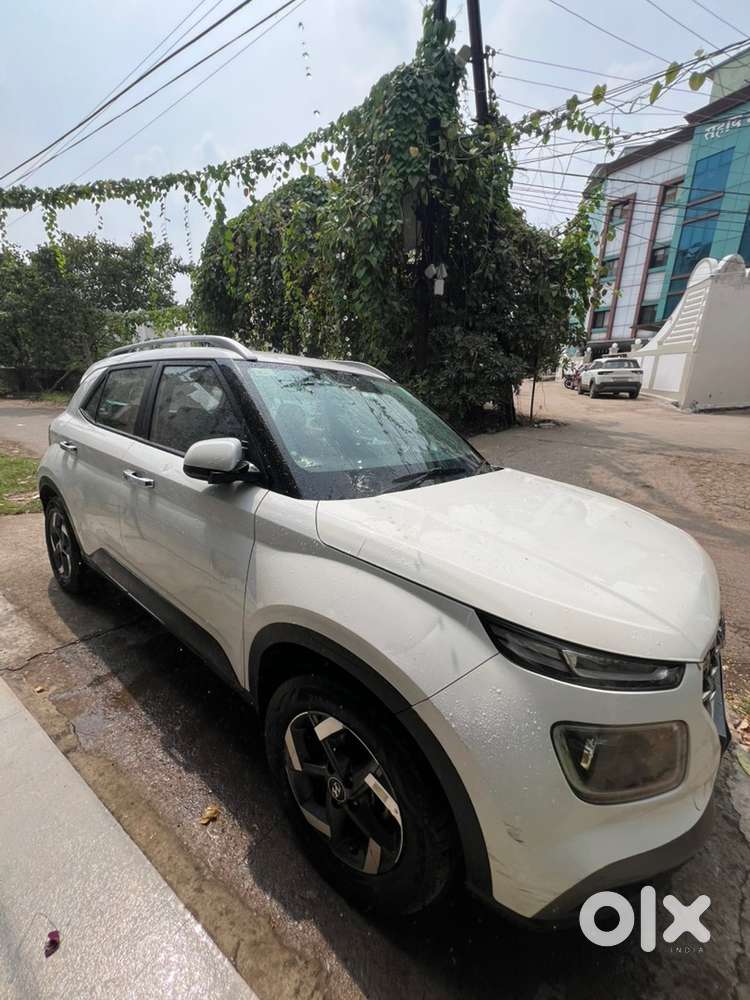Hyundai Venue Diesel Manual 2021