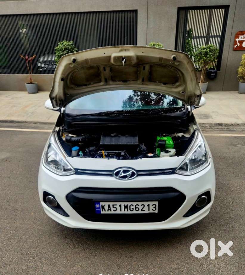 Hyundai Grand I10 Sportz, 2015, Petrol