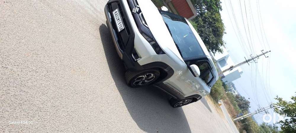 Maruti Suzuki Brezza 1.5 Vxi Cng, 2023, Cng & Hybrids