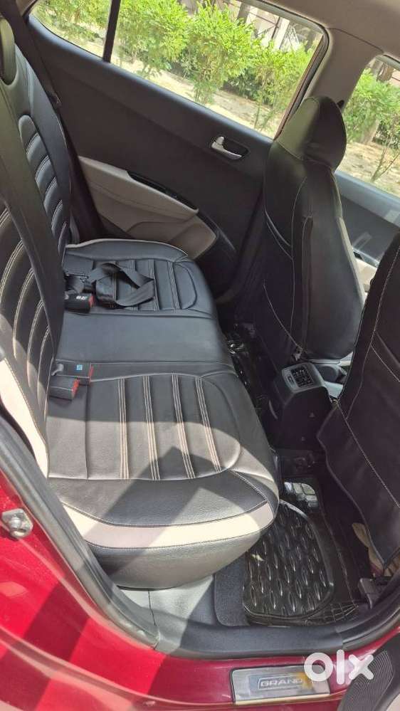 Hyundai Grand I10 Sportz, 2015, Petrol
