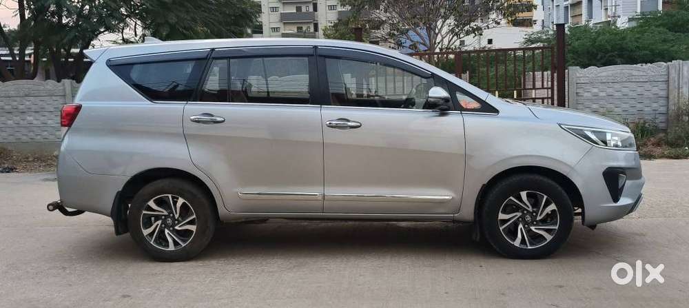 Toyota Innova Crysta 2.4 G Plus Mt 8 Str, 2021, Diesel