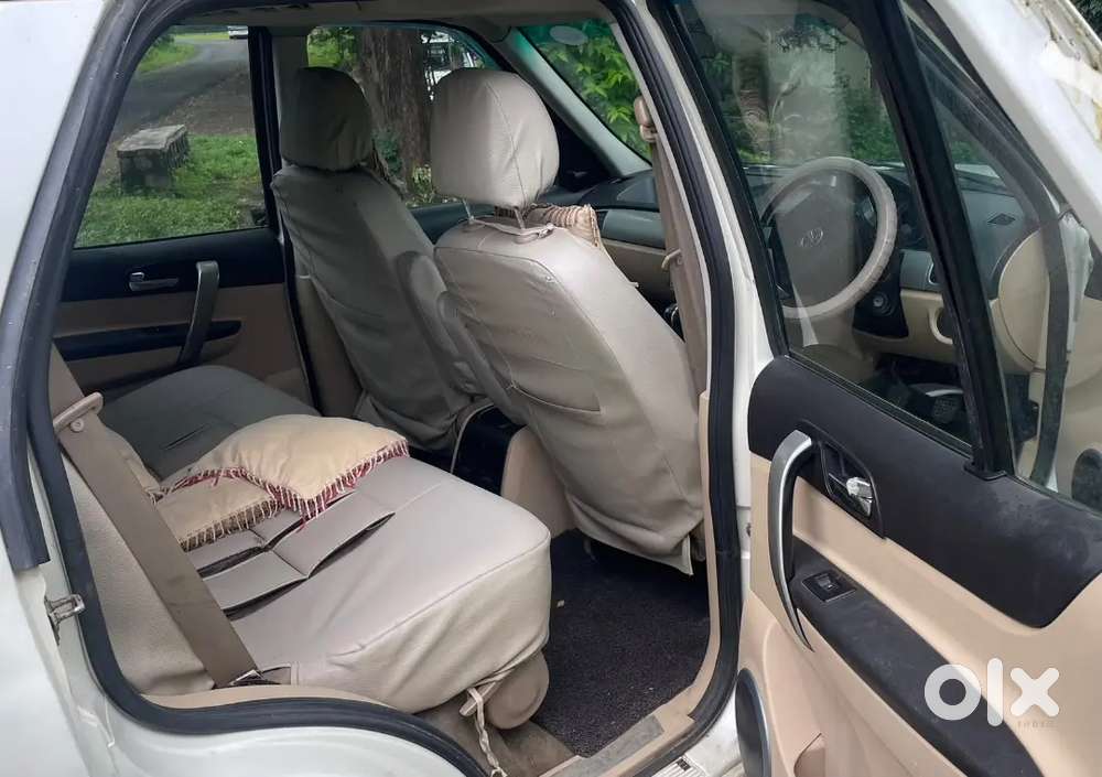 Tata Safari Storme 2013