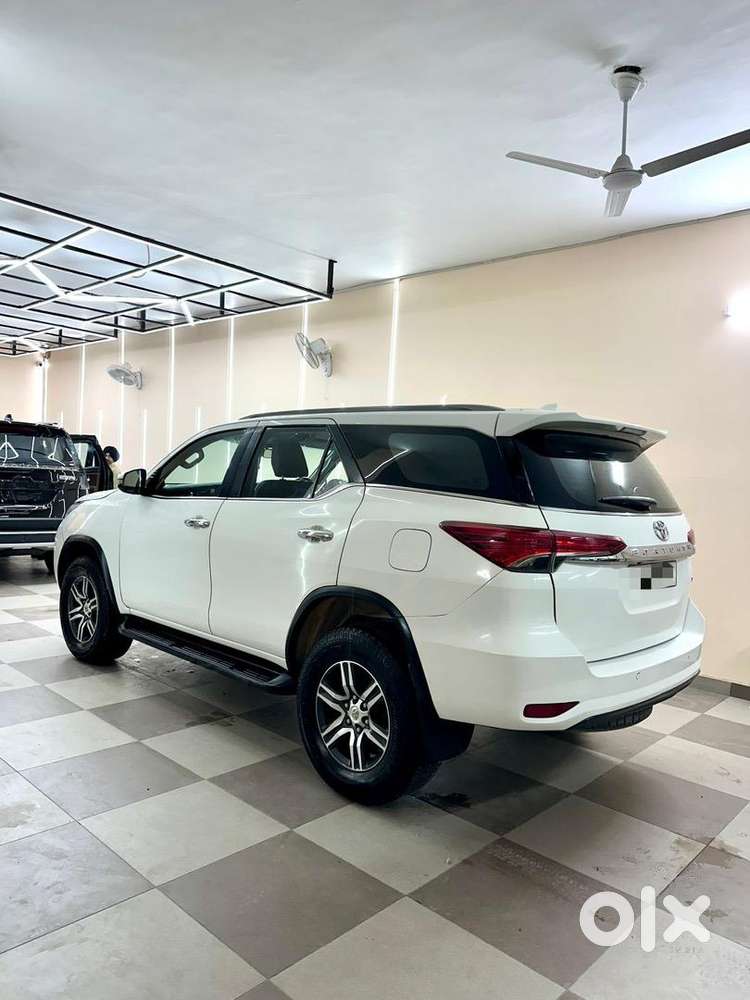 Toyota Fortuner 2018 Diesel 140000 Km Driven Pb Vip No