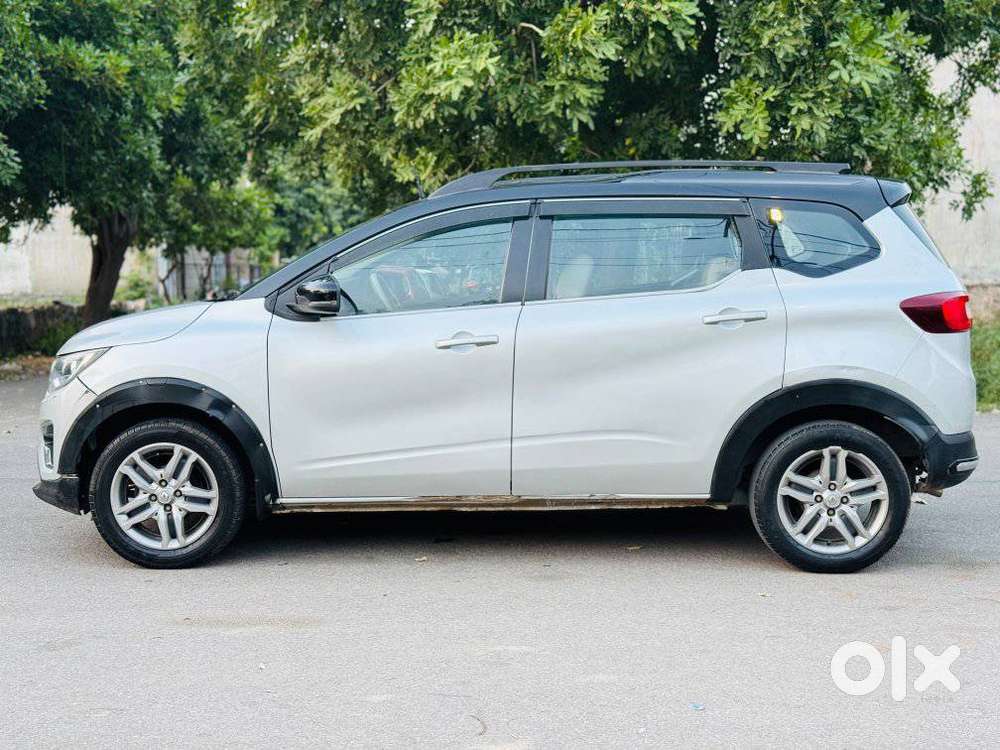Renault Triber Rxz, 2022, Petrol