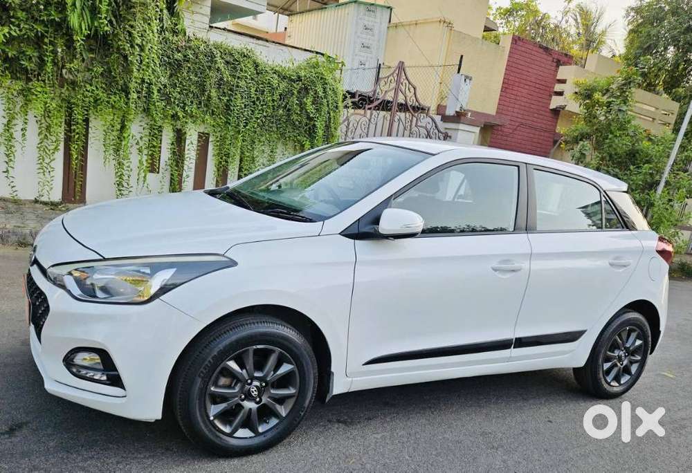 Hyundai I20 Petrol Cvt Asta, 2018, Petrol