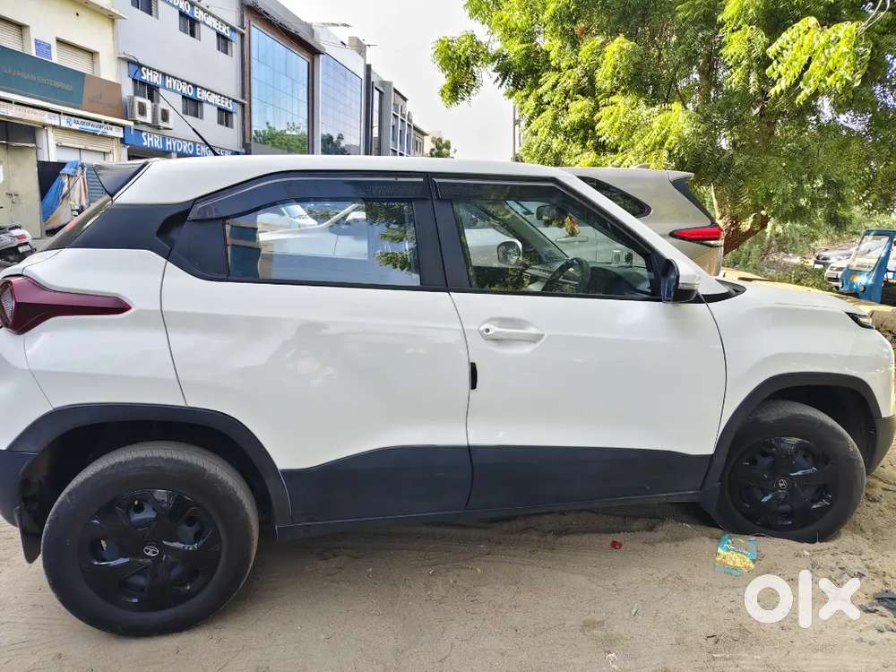 Tata Punch Revotron Adventure Plus 2025