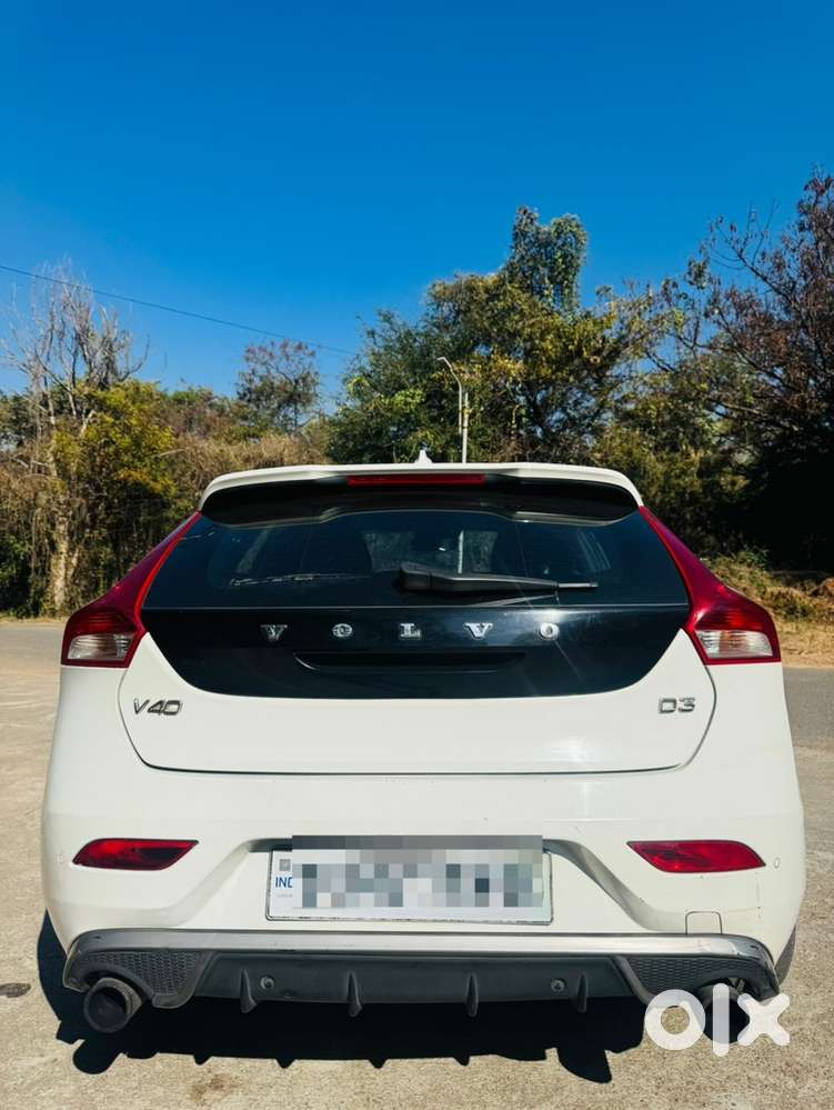 Volvo V40 2016 Diesel Well Maintained